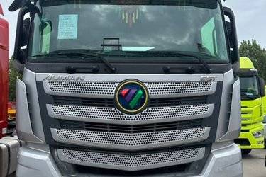 二手福田 欧曼EST 6系重卡 510马力 6X4牵引车(国五) 双驱 福田康明斯二手牵引车 黄牌图片