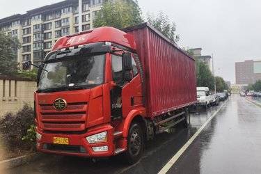 二手一汽解放 J6L中卡 精英版 220马力 4X2 7.8米厢式载货车(国六)(平顶)(国六) 单桥 大柴二手载货车 黄牌