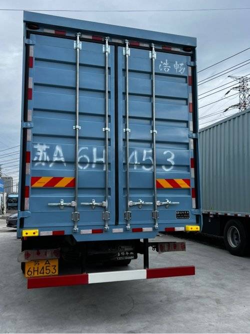 重汽豪沃(HOWO) 290马力 载货车