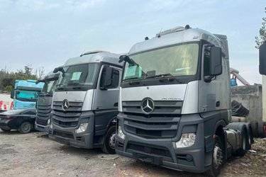 二手奔驰 新Actros重卡 480马力 6X2牵引车(国五) 双导 奔驰二手牵引车 黄牌图片