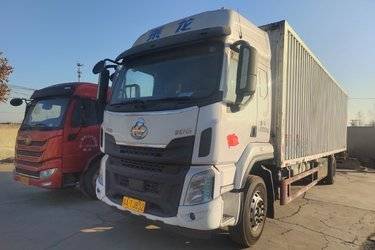 二手东风柳汽 乘龙H5中卡 240马力 4X2 9.6米厢式载货车(国五) 单桥 玉柴二手载货车 黄牌