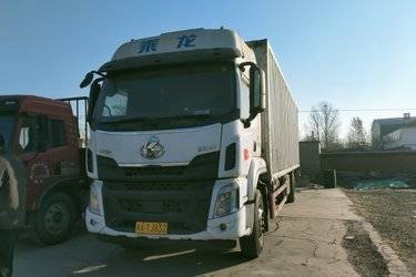 二手东风柳汽 乘龙H5中卡 240马力 4X2 9.6米厢式载货车(国五) 单桥 玉柴二手载货车 黄牌