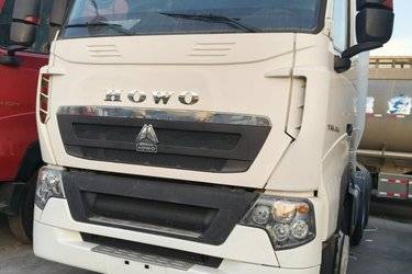 二手中国重汽 HOWO T7H重卡 540马力 6X4牵引车(国五) 双驱 曼二手牵引车 黄牌