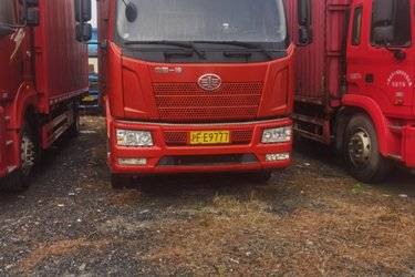 二手一汽解放 J6L中卡 180马力 7.7米厢式载货车(国五) 单桥 大柴二手载货车 黄牌