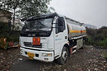 二手油罐车 东风多利卡 多利卡D5 160 4 4X2图片
