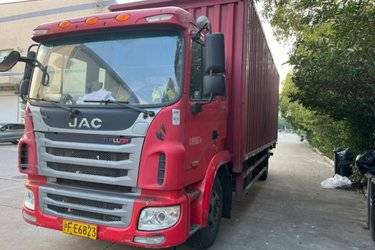 二手江淮 格尔发A5LIII中卡 160马力 4X2 6.2米排半厢式载货车(国五) 单桥 东风康明斯二手载货车 黄牌