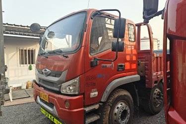 二手福田 时代领航ES5 220马力 6X2 6.8米排半栏板载货车(国六) 前四后四 潍柴二手载货车 黄牌