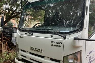 二手庆铃 五十铃KV100 115马力 4.17米单排仓栅轻卡(国五) 单桥 庆铃五十铃二手载货车 蓝牌