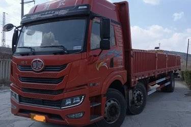 二手青岛解放 悍V重卡 2.0 260马力 6X2 9.5米栏板载货车(435后桥)(国五) 前四后四 锡柴二手载货车 黄牌