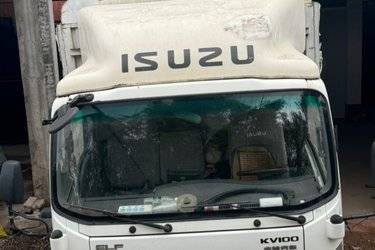 二手庆铃 五十铃KV100 115马力 4.17米单排仓栅轻卡(国五) 单桥 庆铃五十铃二手载货车 蓝牌