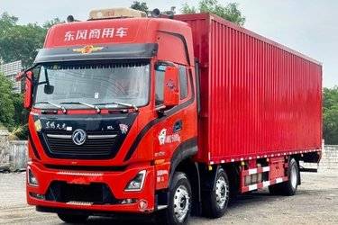 二手东风商用车 天龙KL 舒适版 300马力 6X2 9.6米厢式载货车(国六) 前四后四 东风康明斯二手载货车 黄牌
