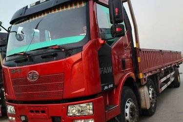 二手一汽解放 J6L中卡 240马力 6X2 9.5米栏板载货车(国五) 前四后四 锡柴二手载货车 黄牌