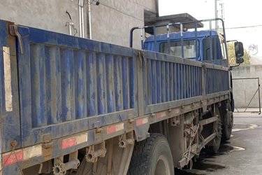 二手福田 瑞沃Q5 220马力 6X2 7.2米栏板载货车(国五) 前四后四 玉柴二手载货车 黄牌