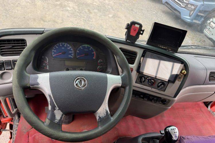 二手东风商用车 180马力 载货车