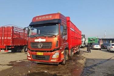 东风商用车 天龙重卡 420马力 8X4 9.6米仓栅式载货车(国五) 前四后八 雷诺二手载货车 黄牌 东风商用车 天龙重卡 420马力 8X4 9.6米仓栅式载货车(国五) 前四后八 雷诺二手载货车 黄牌
