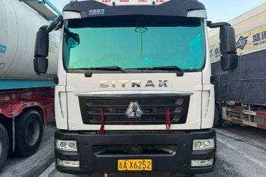 二手中国重汽 汕德卡SITRAK G5重卡 240马力 4X2 9.6米厢式载货车(国五) 单桥 曼二手载货车 黄牌