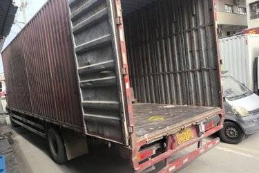 二手陕汽重卡 德龙X6000 菁英版 560马力 8X4 9.5米AMT自动档厢式载货车(国六) 前四后八 朝柴二手载货车 黄牌