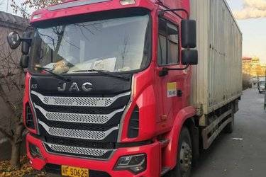 二手江淮 格尔发K5L中卡 200马力 4X2 7.8米厢式载货车(国五) 单桥 玉柴二手载货车 黄牌