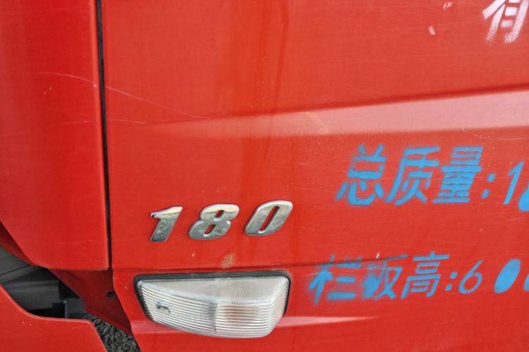 二手东风商用车 180马力 载货车