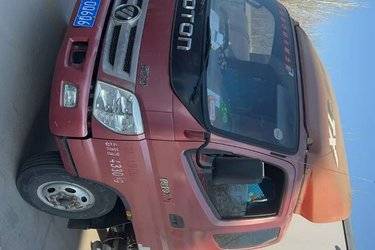 二手福田 奥铃CTX 118马力 3.8米排半厢式轻卡(国四) 单桥 江西五十铃二手载货车 黄牌