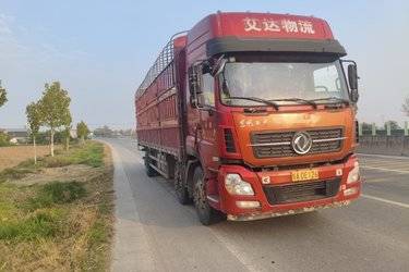 二手东风商用车 天龙VL重卡 2019款 245马力 6X2 9.4米栏板载货车(国五) 4X4 雷诺二手载货车 黄牌