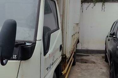 二手江铃 凯运强劲版 轻载型普通款 129马力 3.105米双排厢式轻卡(中体)(国五) 单桥 江铃二手载货车 蓝牌