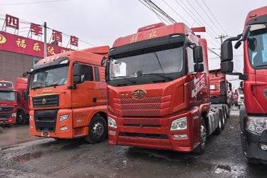 二手青岛解放 JH6重卡 550马力 6X4牵引车(国五) 双驱 锡柴二手牵引车 黄牌