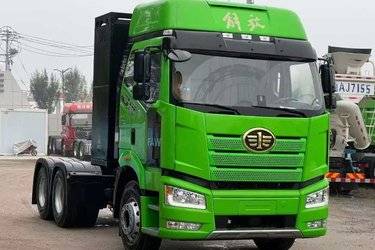 一汽解放 J6P重卡 6X4纯电动换电牵引车  二手电动卡车电动牵引车