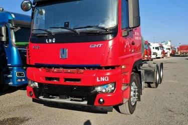 吉利远程 GHT重卡 460马力 6X4 LNG牵引车(国六) 双驱 潍柴二手牵引车 黄牌