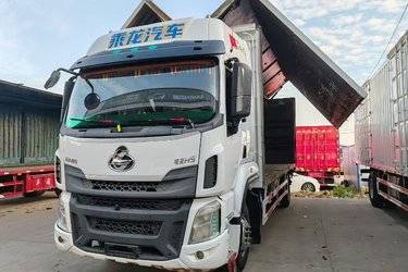 二手东风柳汽 乘龙H5中卡 220马力 4X2 7.8米厢式载货车(国五) 单桥 玉柴二手载货车 黄牌