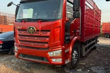 二手一汽解放 J6L中卡 240马力 6X2 6.8米仓栅式载货车(国五) 前四后四 锡柴二手载货车 黄牌