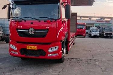 二手东风商用车 天锦KR PLUS 舒适版 290马力 4X2 9.8米厢式载货车(国六)(高顶双卧)(国六) 单桥 东风康明斯二手载货车 黄牌