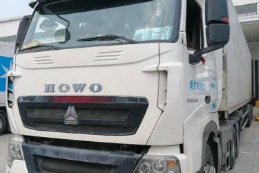 二手中国重汽 HOWO T7H重卡 540马力 6X4牵引车(2.85速比)(国五) 双驱 曼二手牵引车 黄牌