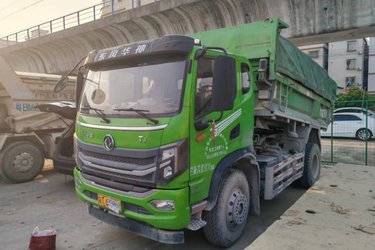 二手东风华神 T3 220马力 6X2 6.5米自卸车(国六) 前四后四 玉柴二手自卸车 黄牌