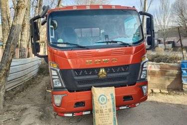 二手中国重汽HOWO 悍将 200马力 4.85米排半栏板载货车(国六) 单桥 潍柴二手载货车 黄牌