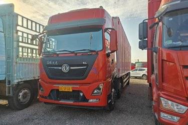 二手东风商用车 天龙KL 260马力 6X2 9.6米厢式载货车(国六) 前四后四 雷诺二手载货车 黄牌