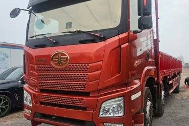 二手青岛解放 JH6重卡 卓越版2.0 290马力 6X2 9.4米栏板载货车(国五) 前四后四 锡柴二手载货车 黄牌