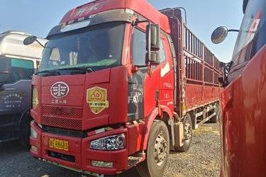 二手一汽解放 新J6P重卡 2020款 质惠版 280马力 6X2 9.65米仓栅式载货车(国五) 前四后四 锡柴二手载货车 黄牌