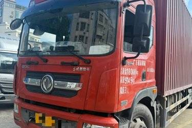 二手东风 多利卡D9 200马力 4X2 9.6米厢式载货车(轴距7160)(国六) 单桥 康明斯二手载货车 黄牌