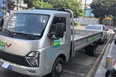 二手五菱 龙卡 舒适型 2.0L 136马力 汽油 3.8米单排栏板微卡(国六) 单桥 上汽通用五菱二手载货车 蓝牌