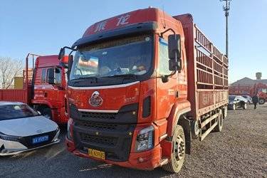 二手东风柳汽 乘龙H5重卡 245马力 4X2 6.8米仓栅式载货车(国六) 单桥 玉柴二手载货车 黄牌