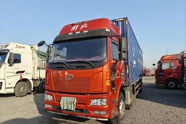 二手一汽解放 J6L中卡 复合型 240马力 6X2 9.7米厢式载货车(国五) 前四后四 锡柴二手载货车 黄牌图片