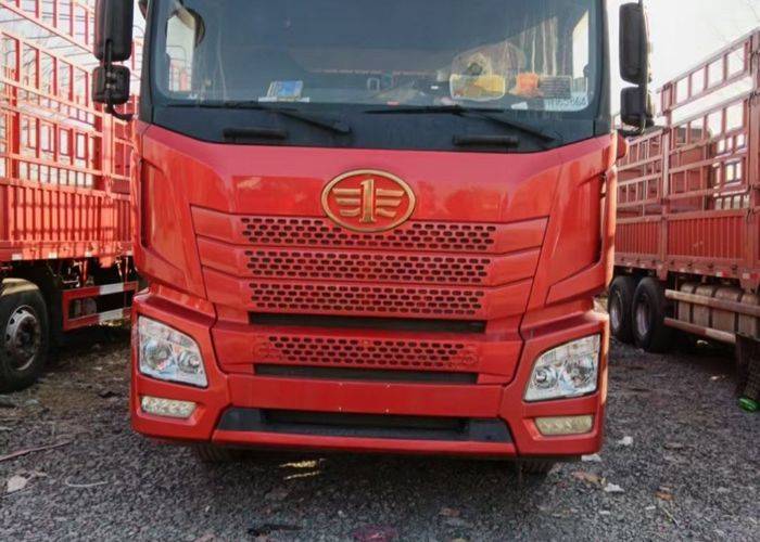 二手青岛解放 290马力 载货车