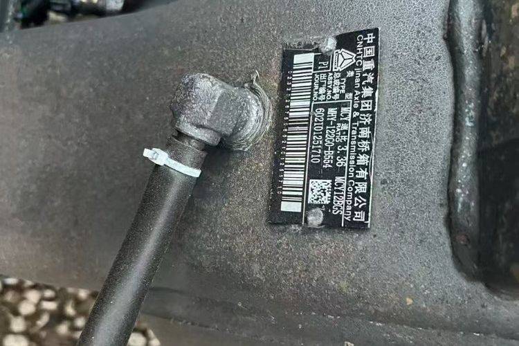 二手重汽汕德卡 480马力 牵引车
