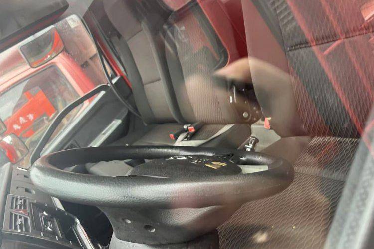 二手东风福瑞卡(全新) 129马力 载货车
