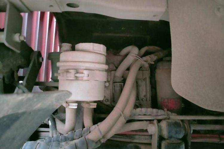 二手一汽解放 240马力 载货车