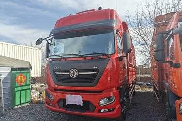 二手东风商用车 天锦KR PLUS 舒适版 290马力 4X2 6.8米仓栅式载货车(国六)(高顶双卧)(国六) 单桥 东风康明斯二手载货车 黄牌图片