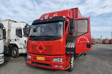 二手一汽解放 J6L中卡 180马力 4X2 7.7米厢式载货车(国五) 单桥 锡柴二手载货车 黄牌