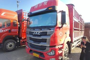 二手江淮 格尔发A5X重卡 240马力 4X2 6.8米仓栅式载货车(国五) 单桥 玉柴二手载货车 黄牌