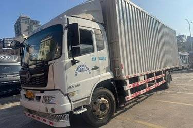 东风商用车 天锦VR 185马力 4X2 8米厢式载货车(国六) 单桥 康明斯二手载货车 黄牌